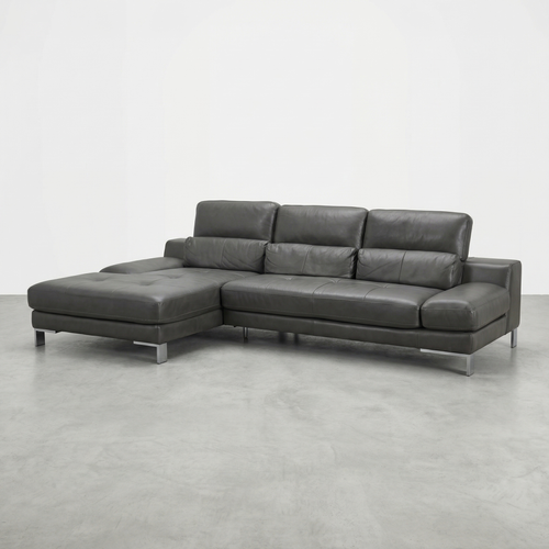 Divan sectionnel en cuir gris avec dossiers et appuis-bras ajustables