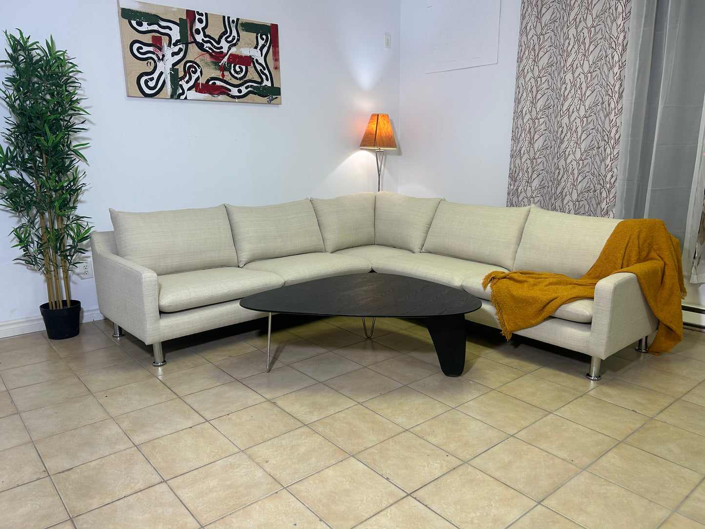 Anders Sectional Sofa in Beige Fabric