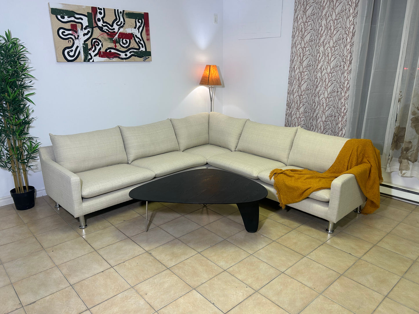 Anders Sectional Sofa in Beige Fabric