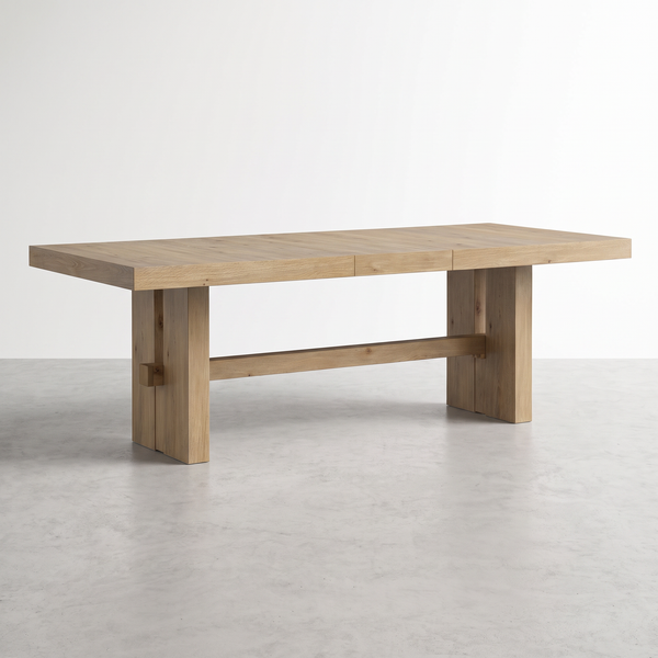 NEW YORK - Table de salle à manger en bois franc massif extensible brun clair